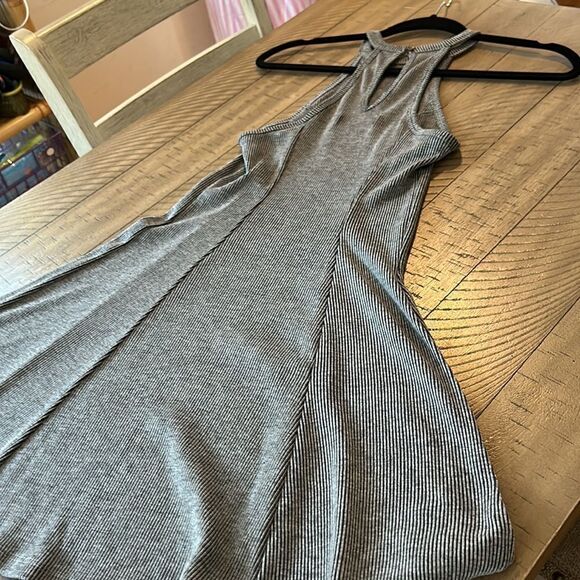 Fun 🤩 Fit & Flair Key 🔑 hole back Dress 👗 beach 🏖️ boardwalk Festival cool! - Picture 10 of 17